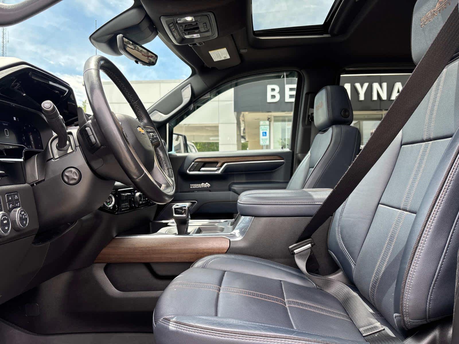 2023 Chevrolet Silverado 1500 High Country