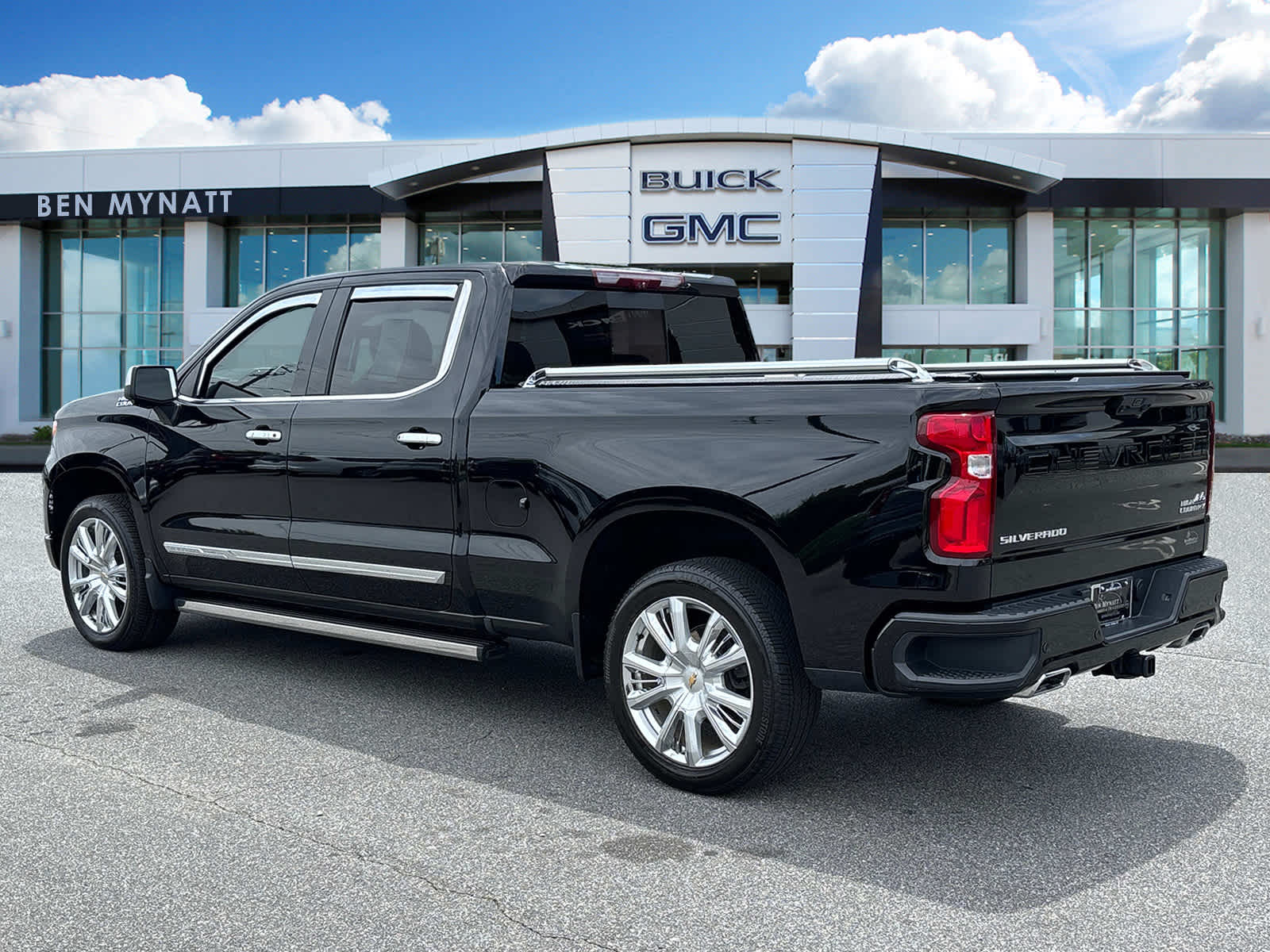 2023 Chevrolet Silverado 1500 High Country