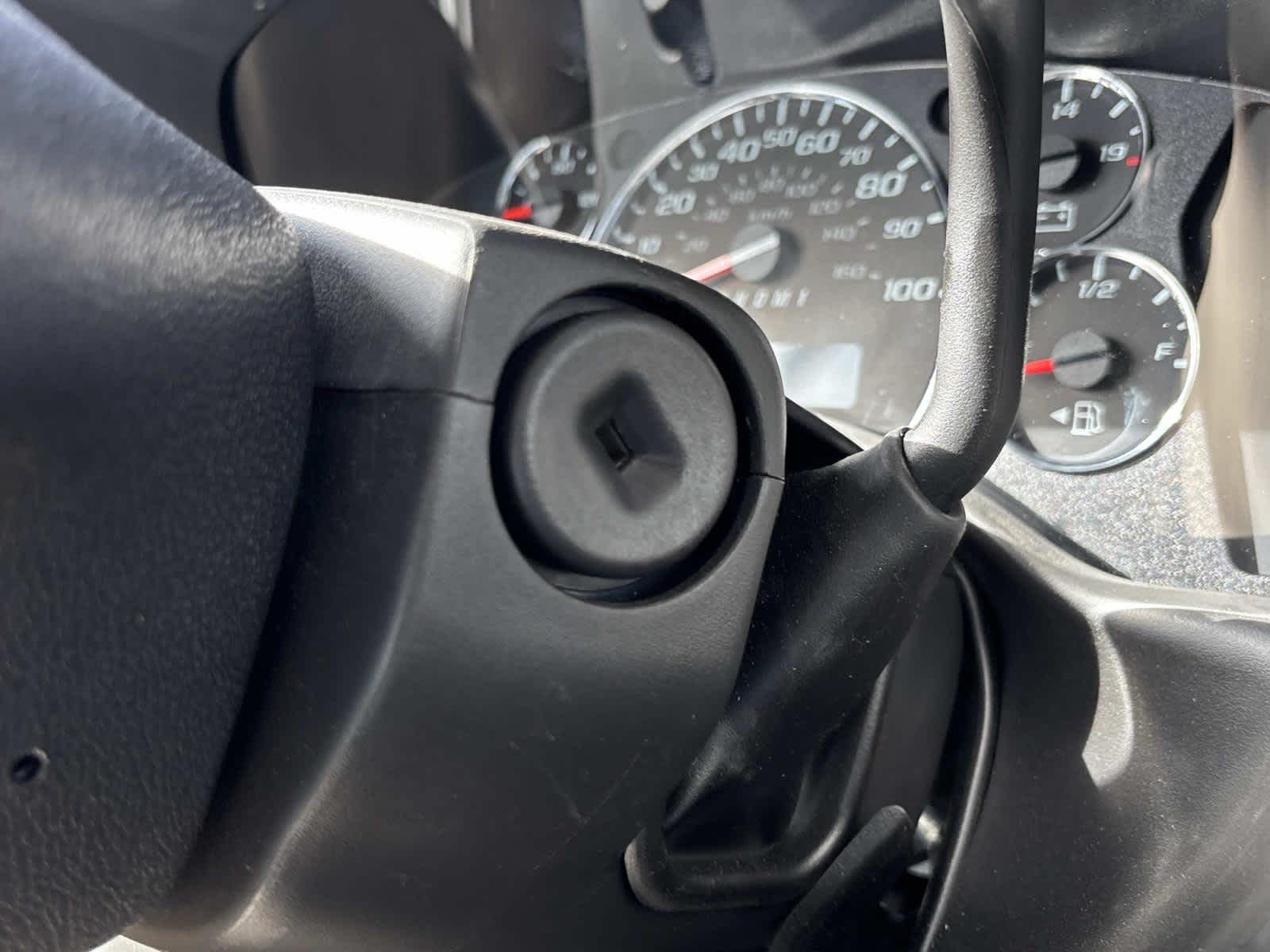 2025 GMC Savana Cutaway 3500 1WT