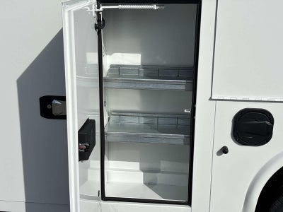 2025 GMC Savana Cutaway 3500 1WT