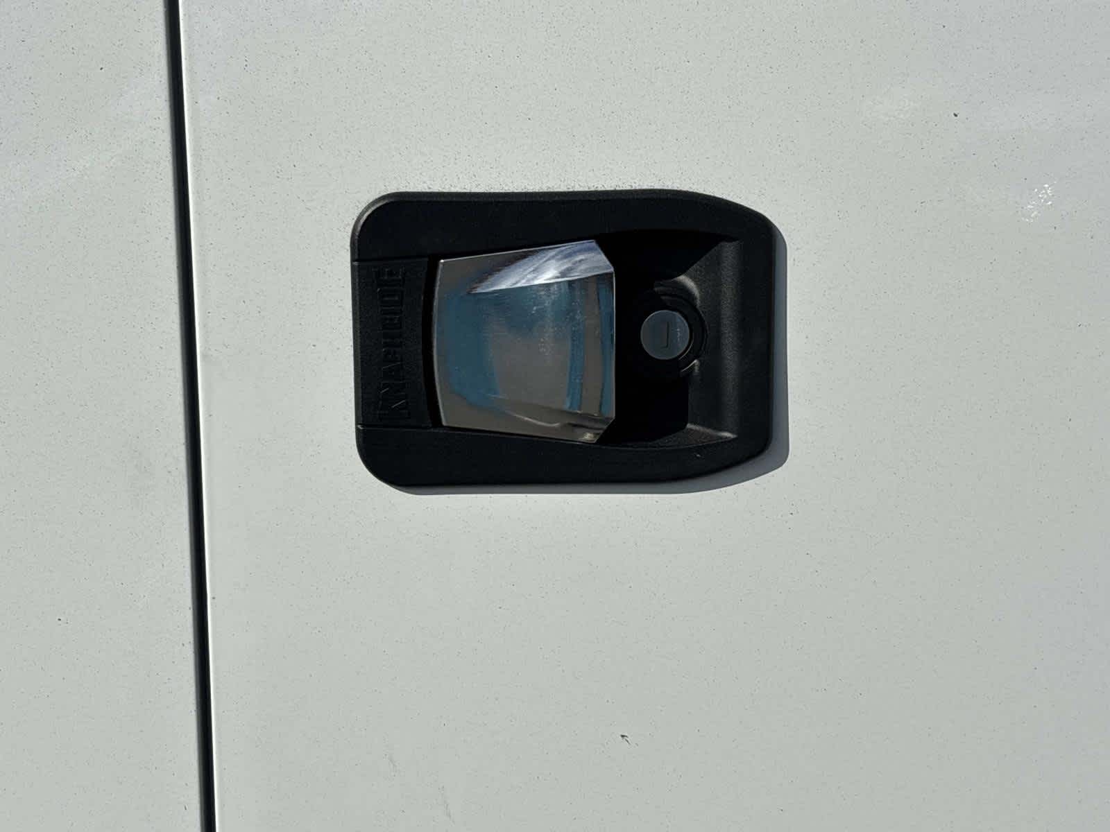 2025 GMC Savana Cutaway 3500 1WT