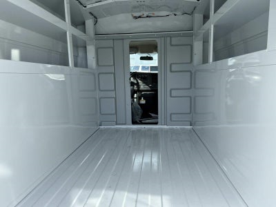 2025 GMC Savana Cutaway 3500 1WT