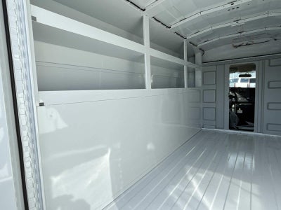 2025 GMC Savana Cutaway 3500 1WT