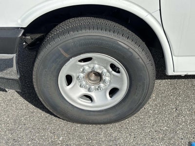 2025 GMC Savana Cutaway 3500 1WT