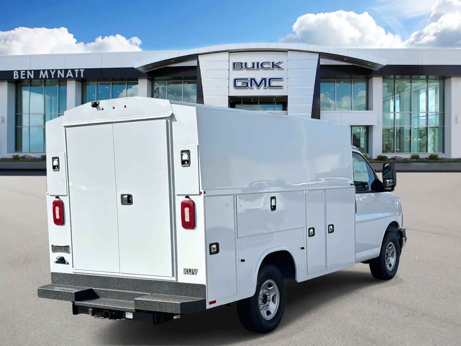 2025 GMC Savana Cutaway 3500 1WT