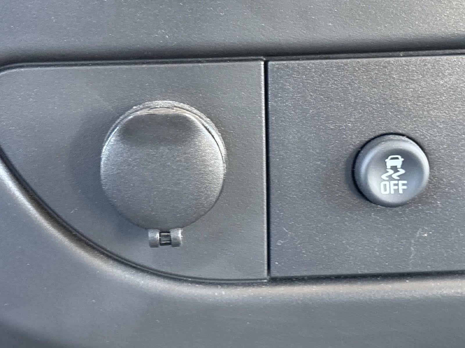 2025 GMC Savana Cutaway 3500 1WT