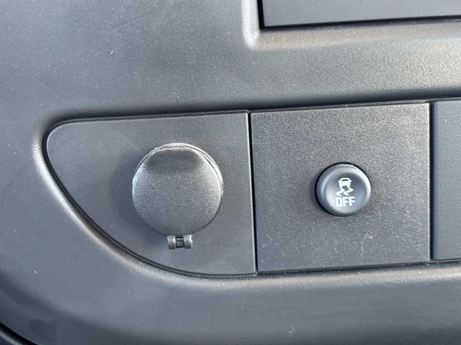 2025 GMC Savana Cutaway 3500 1WT