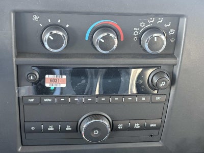 2025 GMC Savana Cutaway 3500 1WT