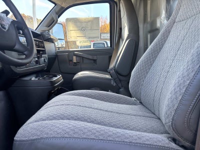 2025 GMC Savana Cutaway 3500 1WT