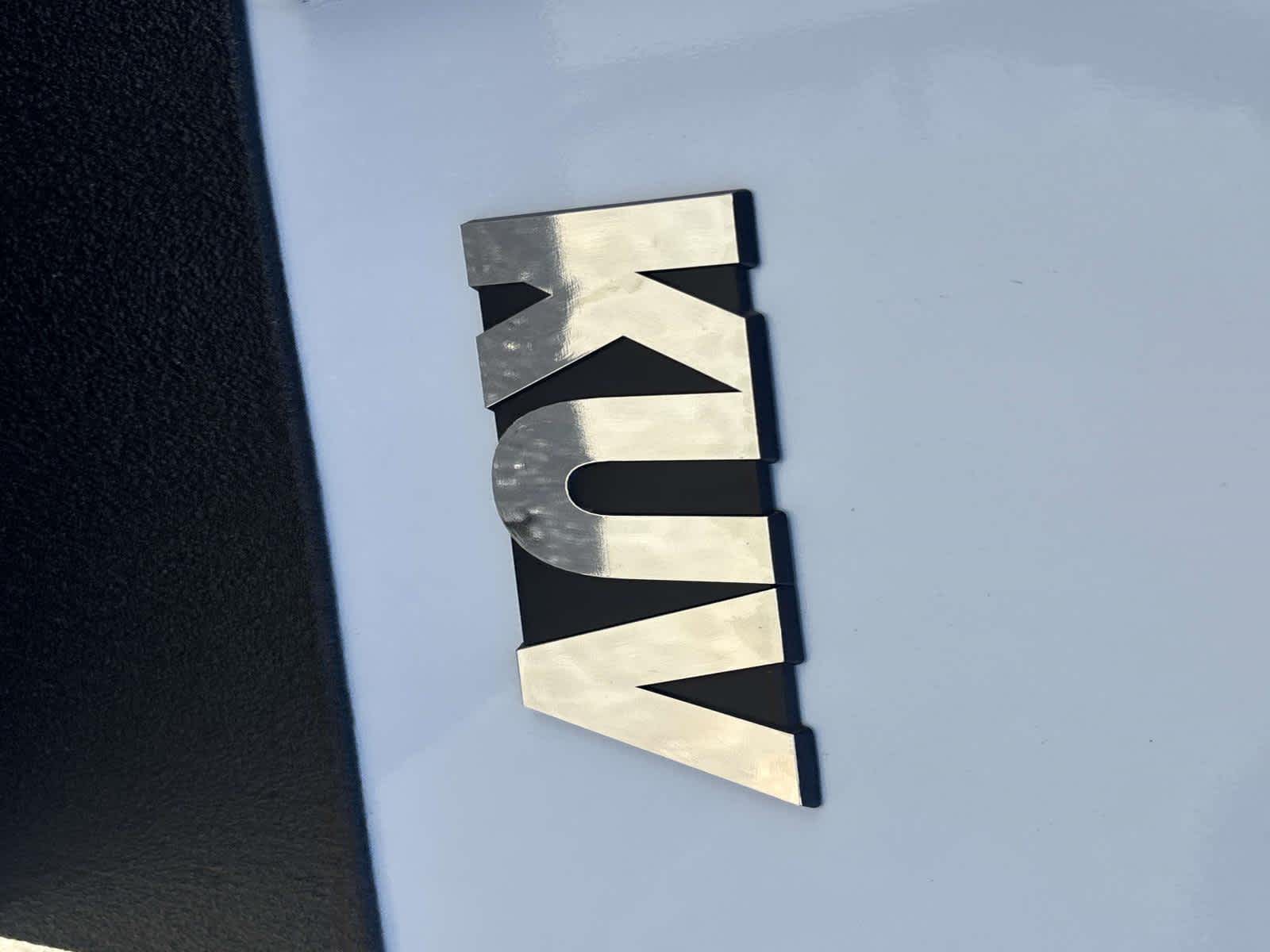 2025 GMC Savana Cutaway 3500 1WT