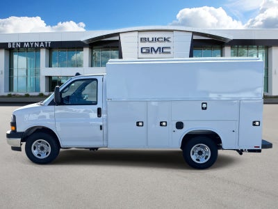 2025 GMC Savana Cutaway 3500 1WT