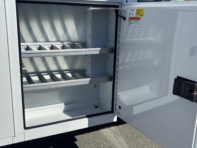 2025 GMC Savana Cutaway 3500 1WT