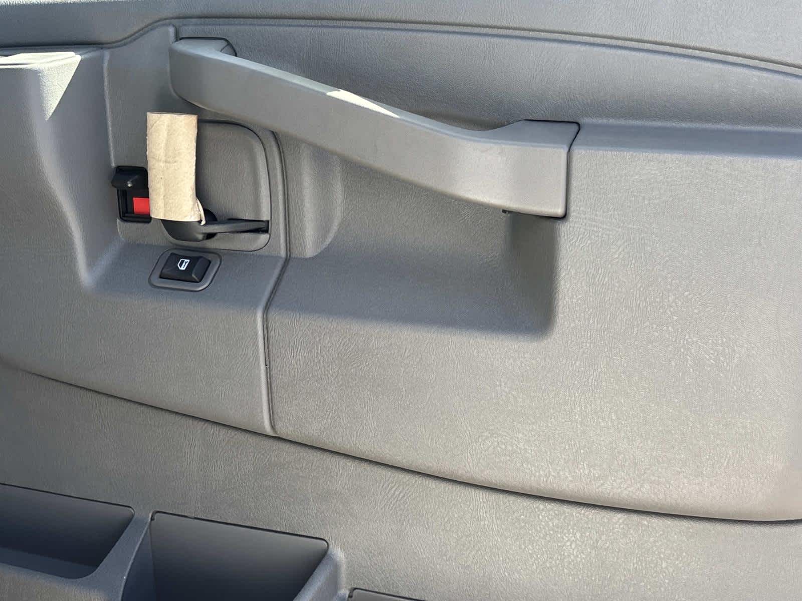 2025 GMC Savana Cutaway 3500 1WT