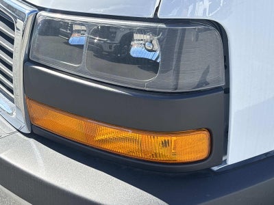 2025 GMC Savana Cutaway 3500 1WT