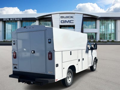 2025 GMC Savana Cutaway 3500 1WT