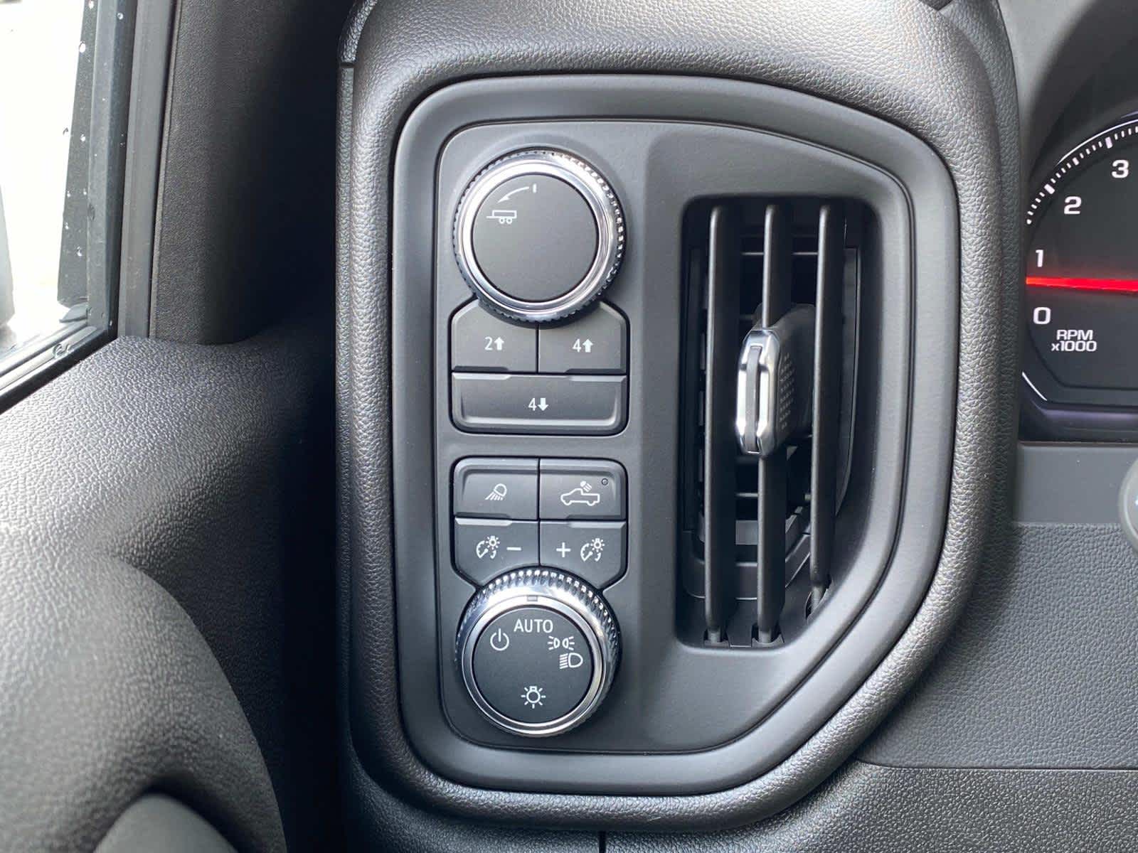 2024 GMC Sierra 2500 HD Pro