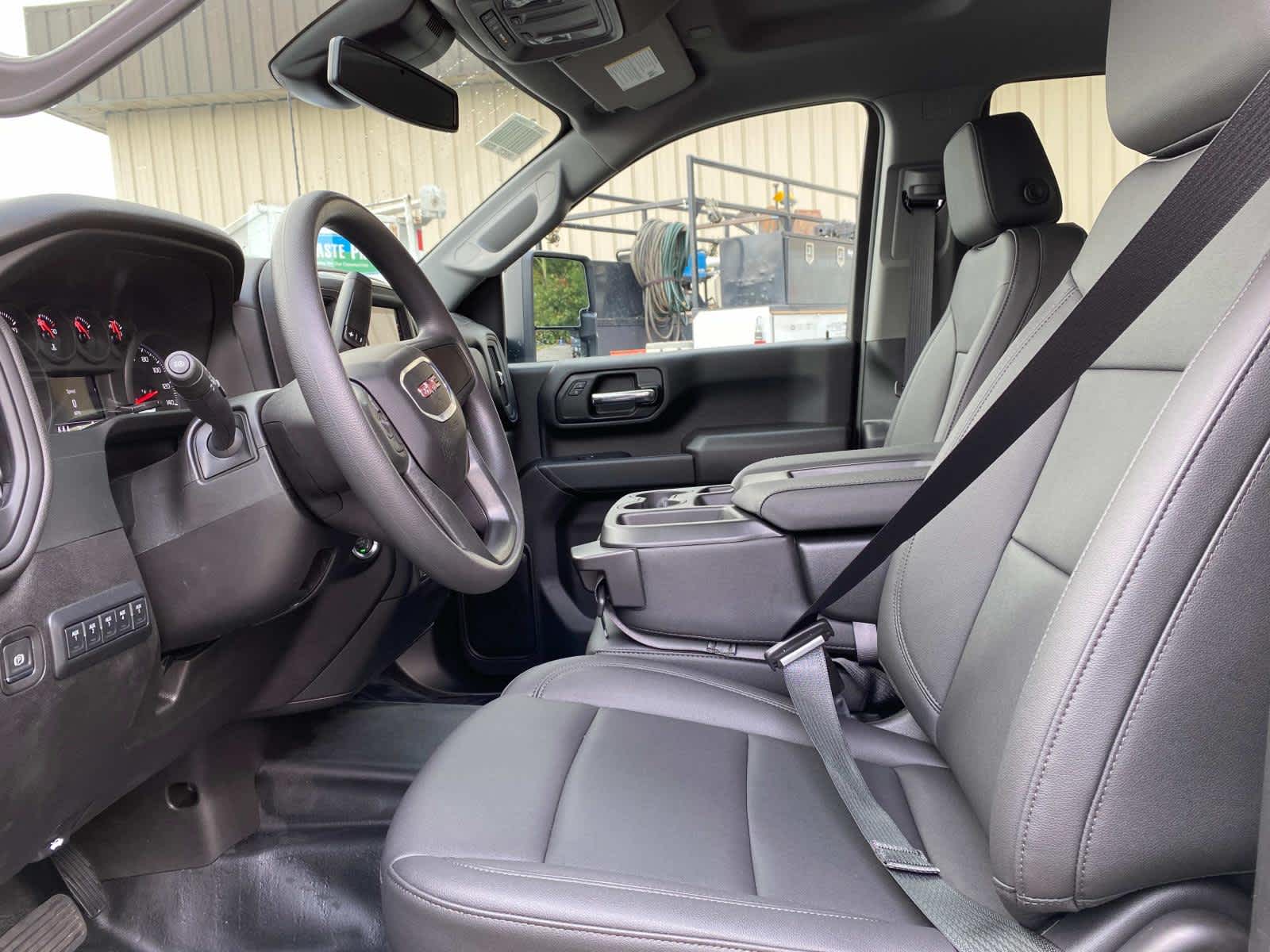 2024 GMC Sierra 2500 HD Pro