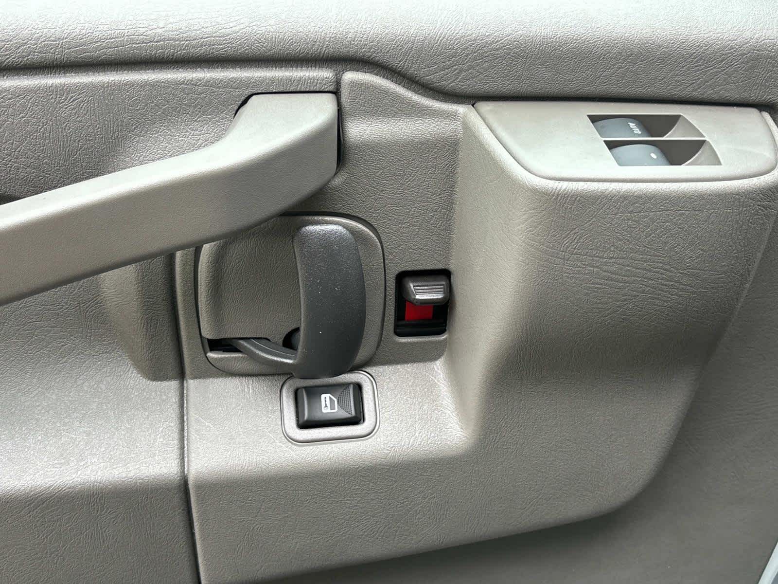 2024 GMC Savana Cutaway 3500 1WT