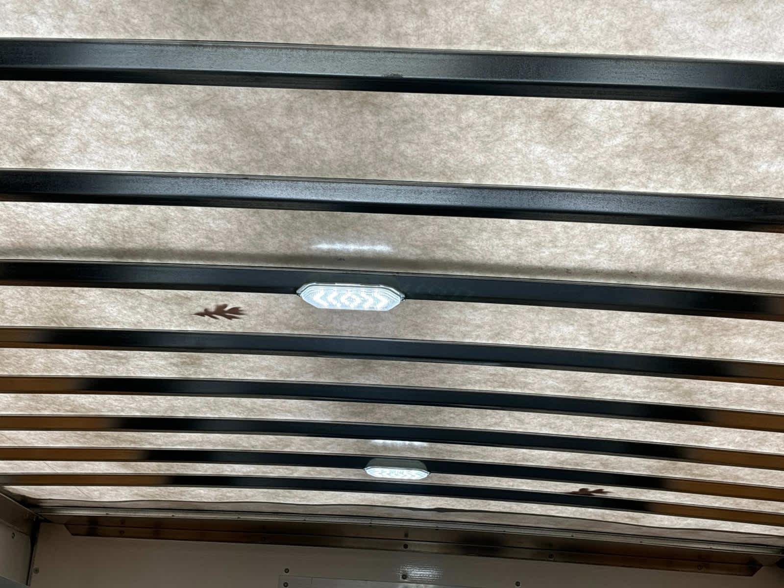 2024 GMC Savana Cutaway 3500 1WT