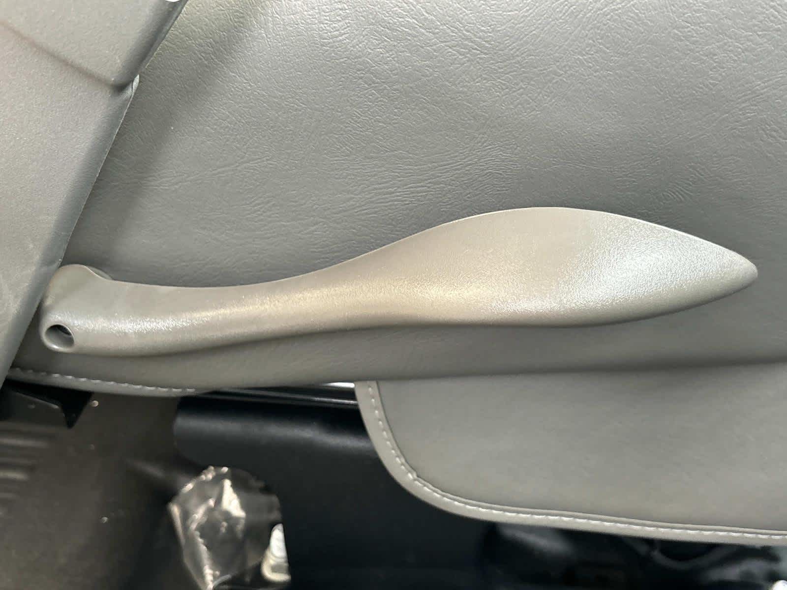 2024 GMC Savana Cutaway 3500 1WT