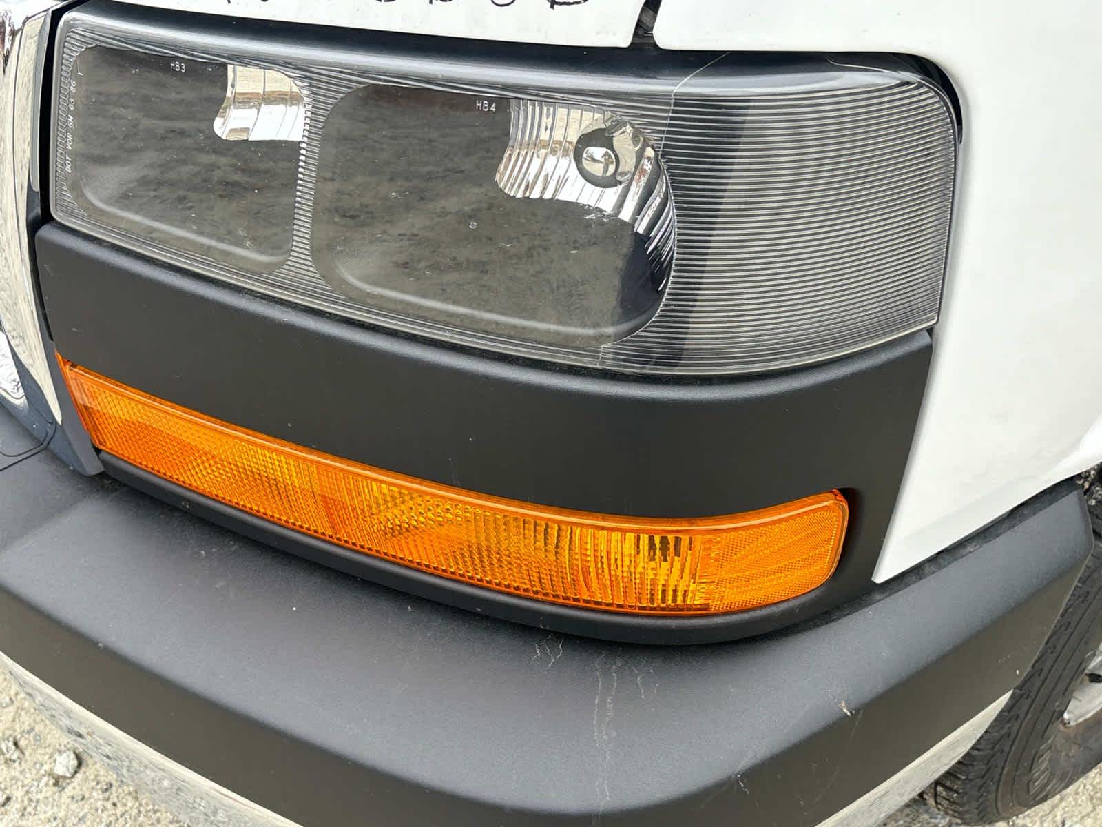 2024 GMC Savana Cutaway 3500 1WT