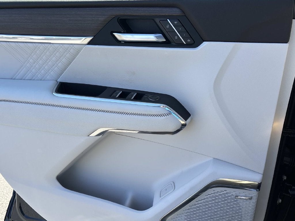 2027 GMC Acadia Denali