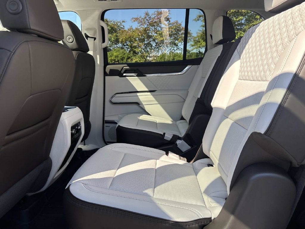 2027 GMC Acadia Denali