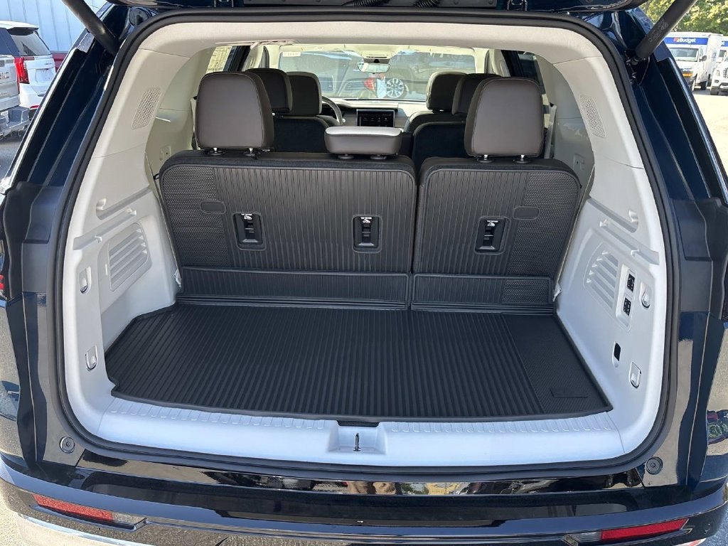 2027 GMC Acadia Denali