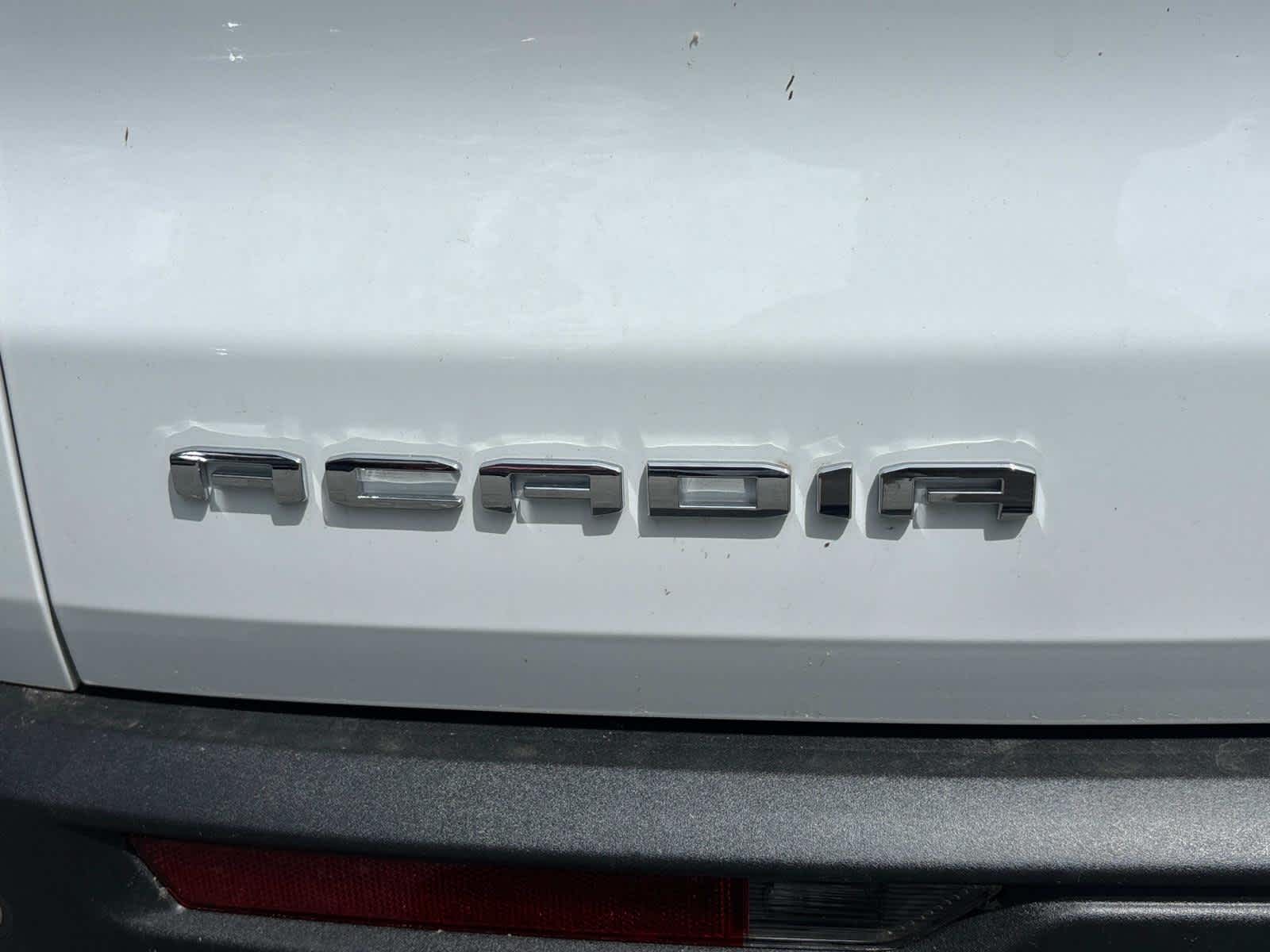 2025 GMC Acadia Elevation