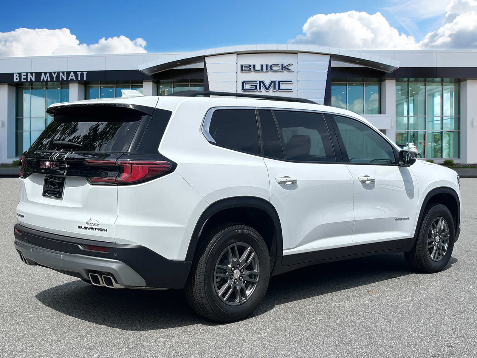 2025 GMC Acadia Elevation