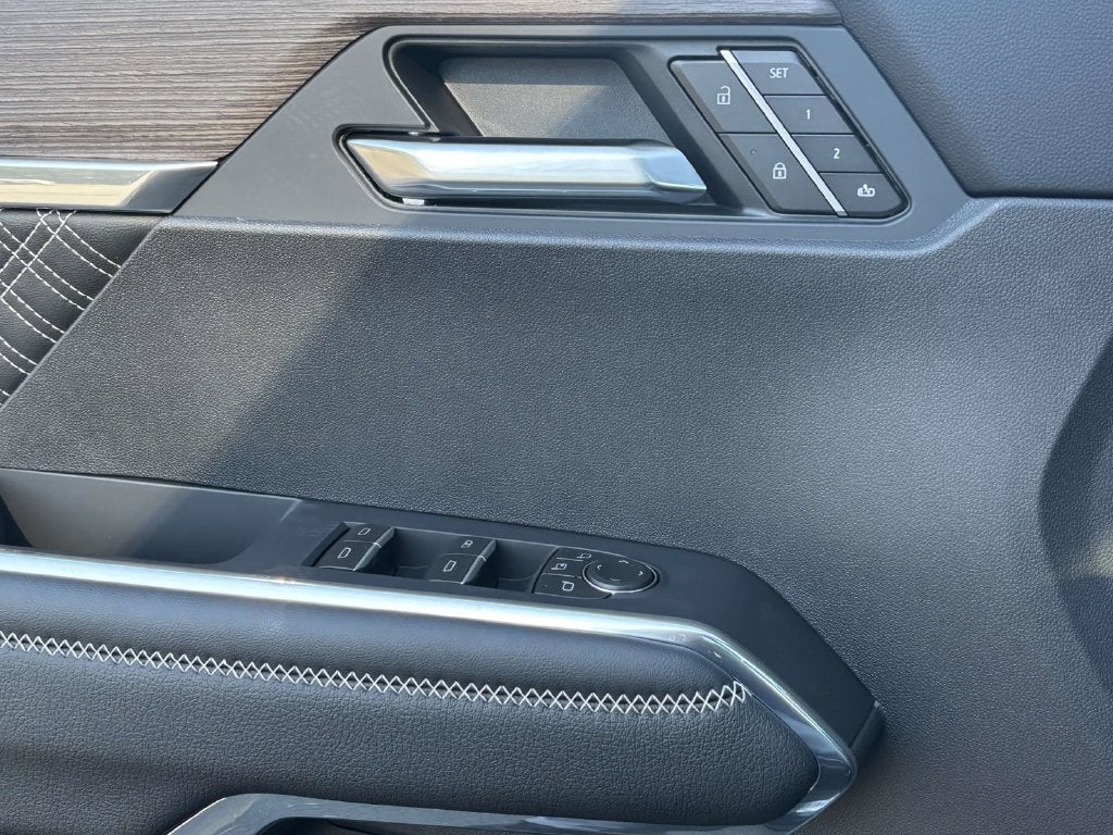 2027 GMC Acadia Denali