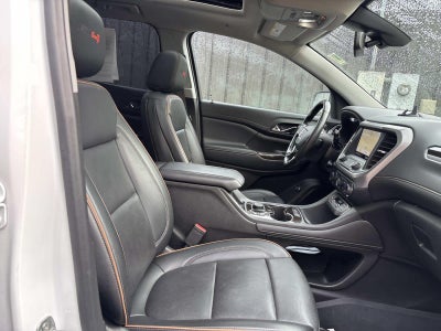 2022 GMC Acadia AT4