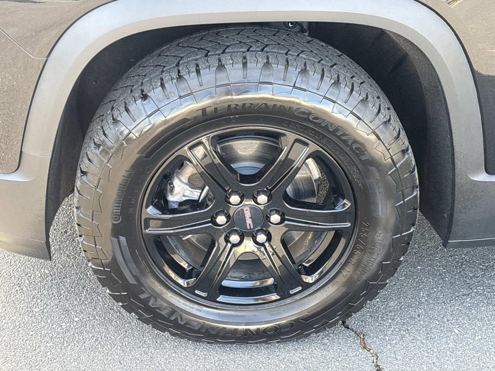 2023 GMC Acadia AT4