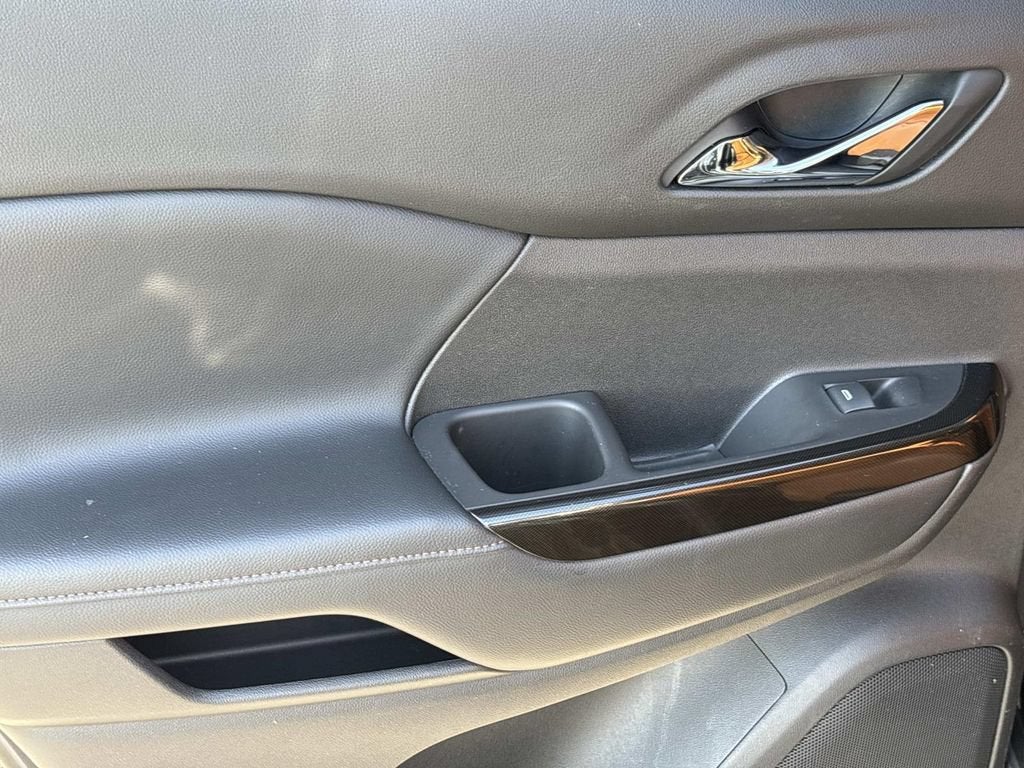 2020 GMC Acadia AT4