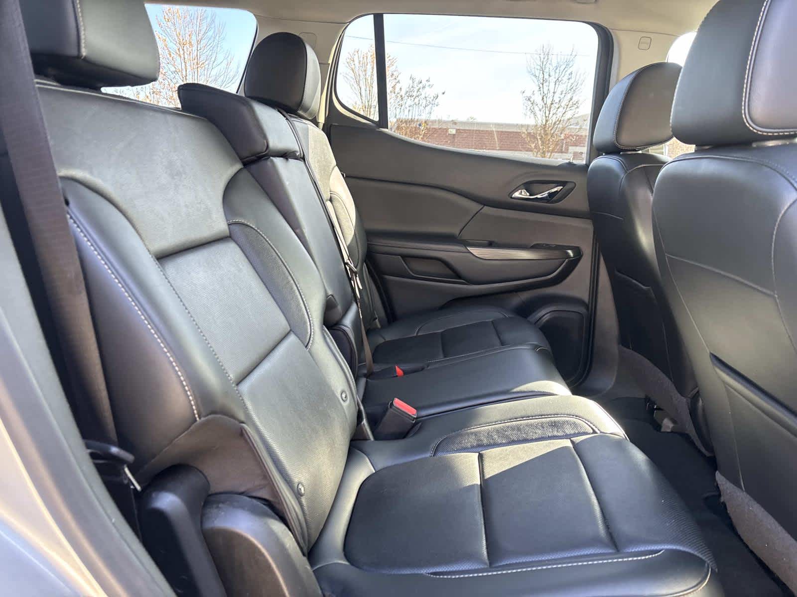 2020 GMC Acadia SLT