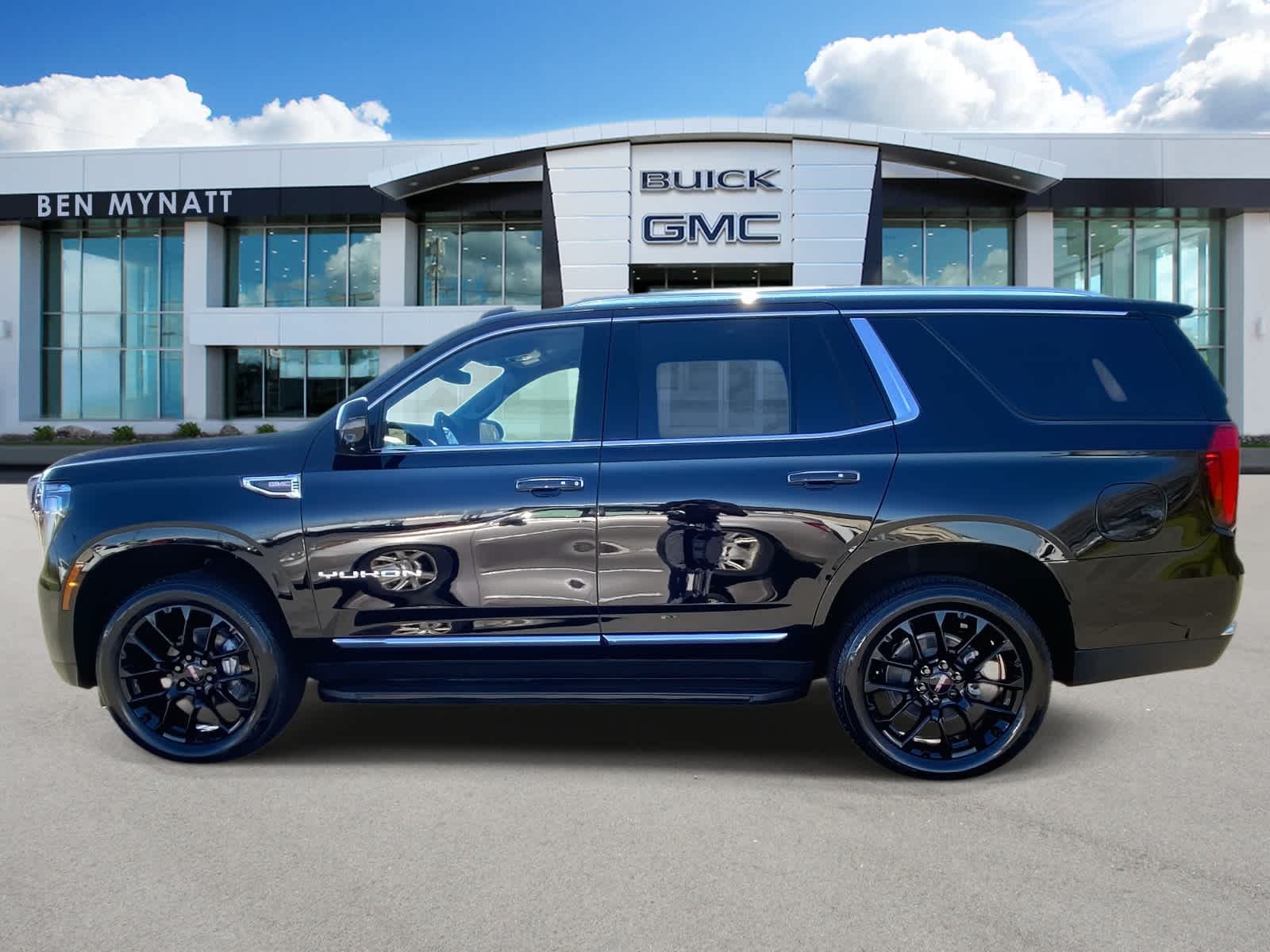 2026 GMC Yukon Elevation