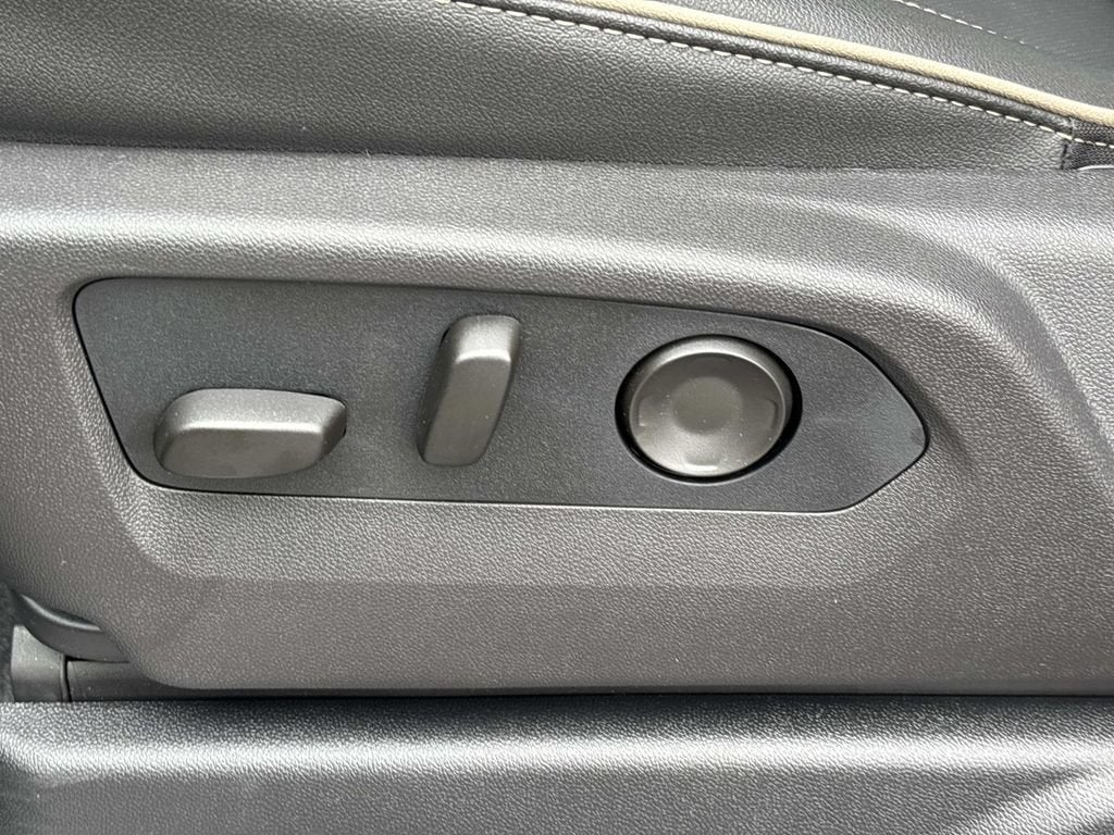 2026 GMC Yukon Elevation - Photo 27