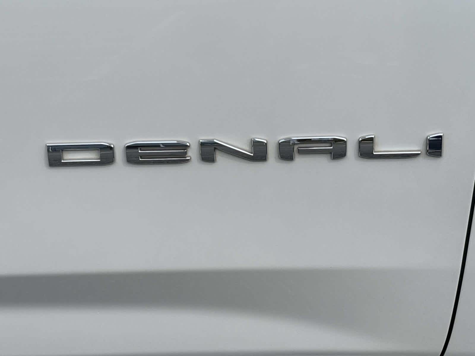 2024 GMC Yukon XL Denali