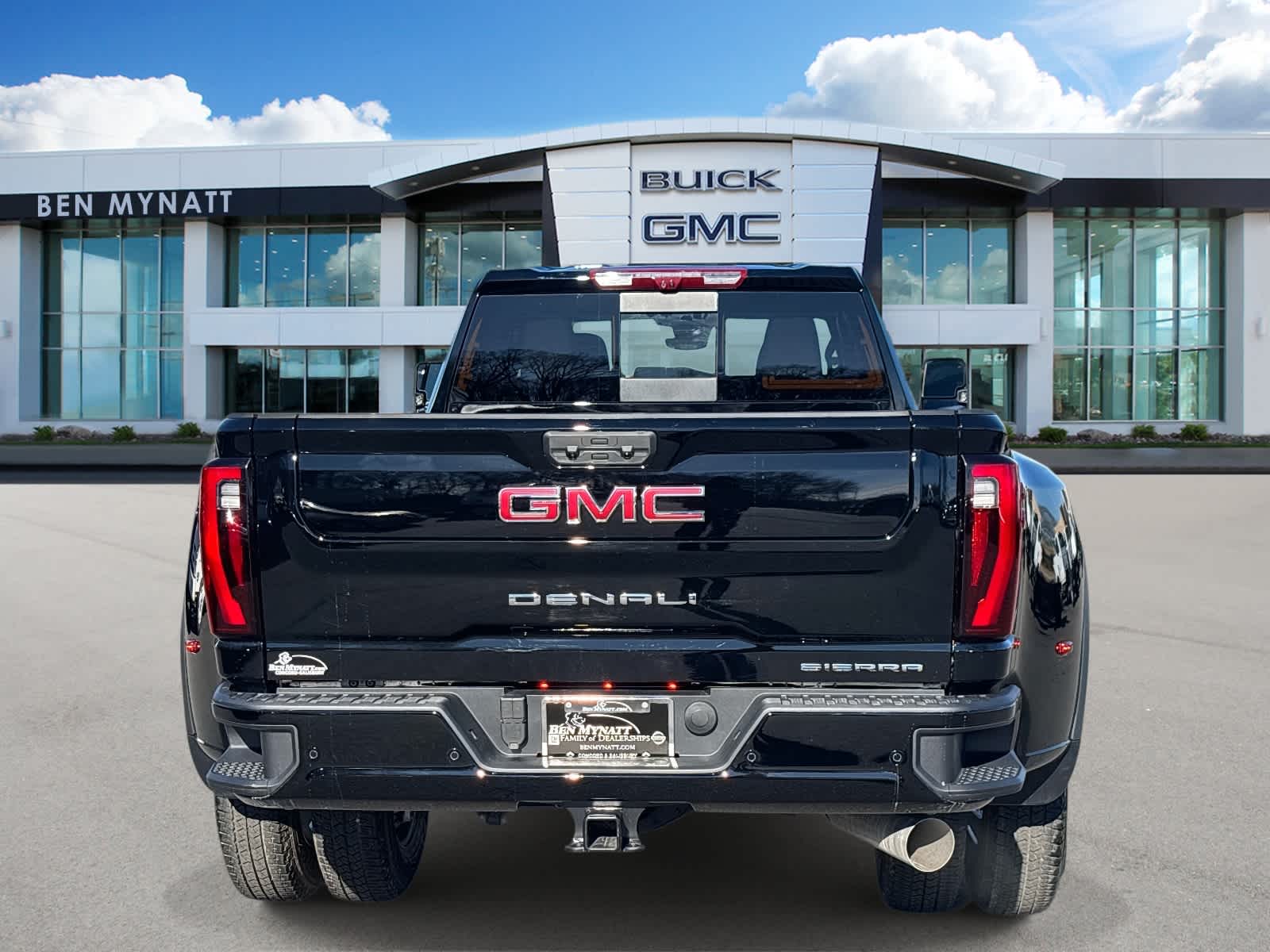 2026 GMC Sierra 3500 HD Denali DRW