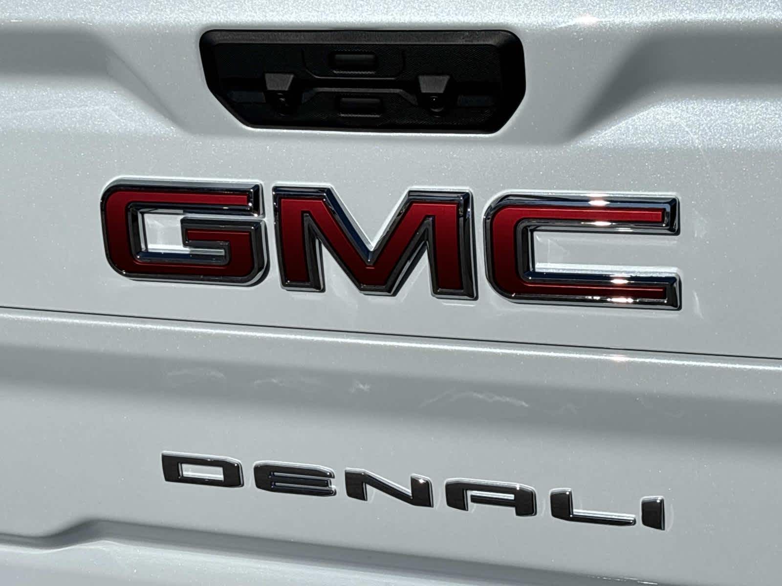 2026 GMC Sierra 3500 HD Denali DRW