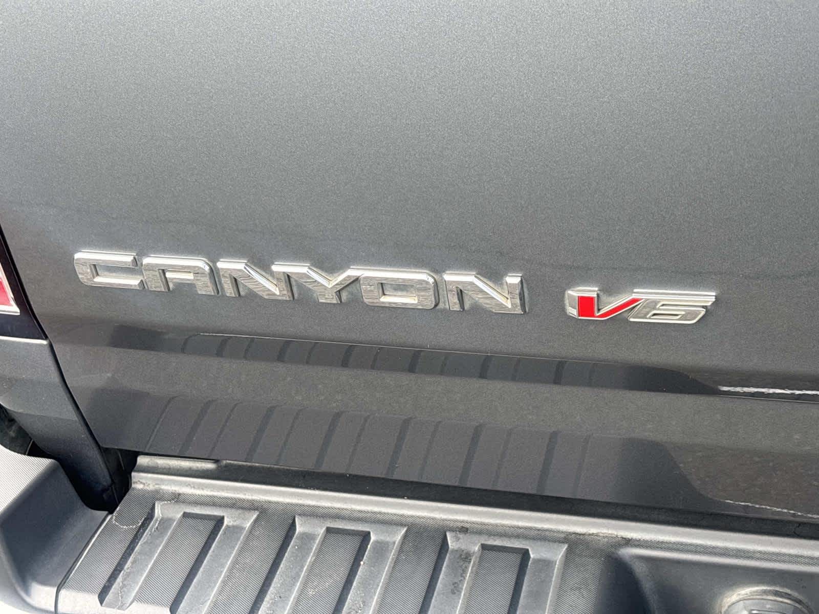 2020 GMC Canyon SLT