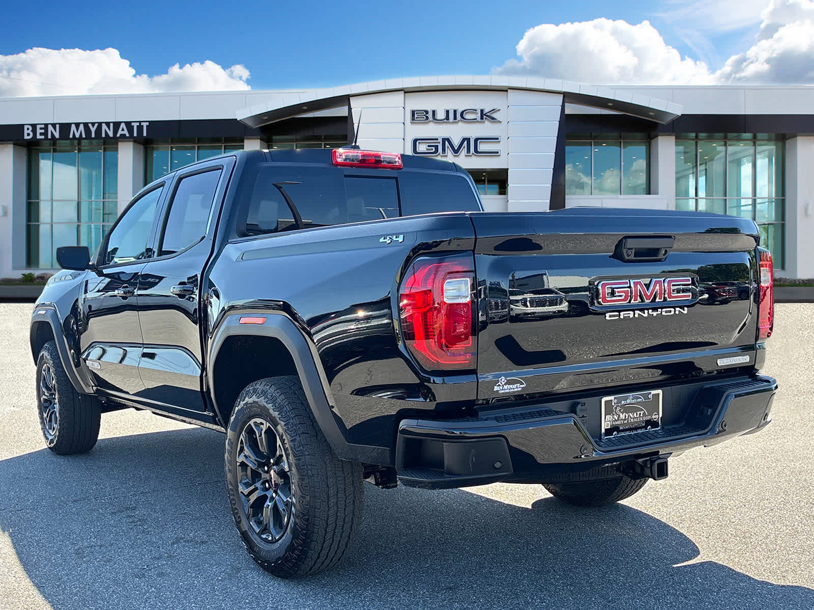 2025 GMC Canyon Elevation