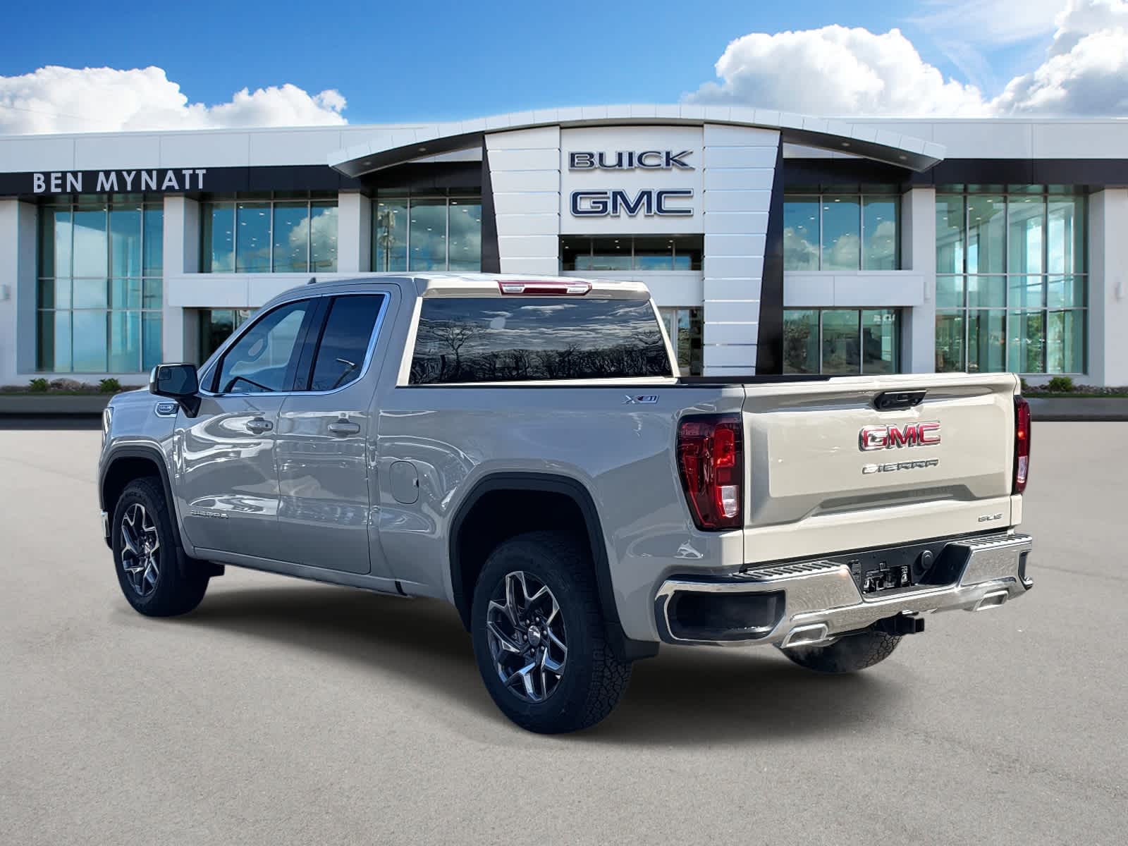 2026 GMC Sierra 1500 SLE