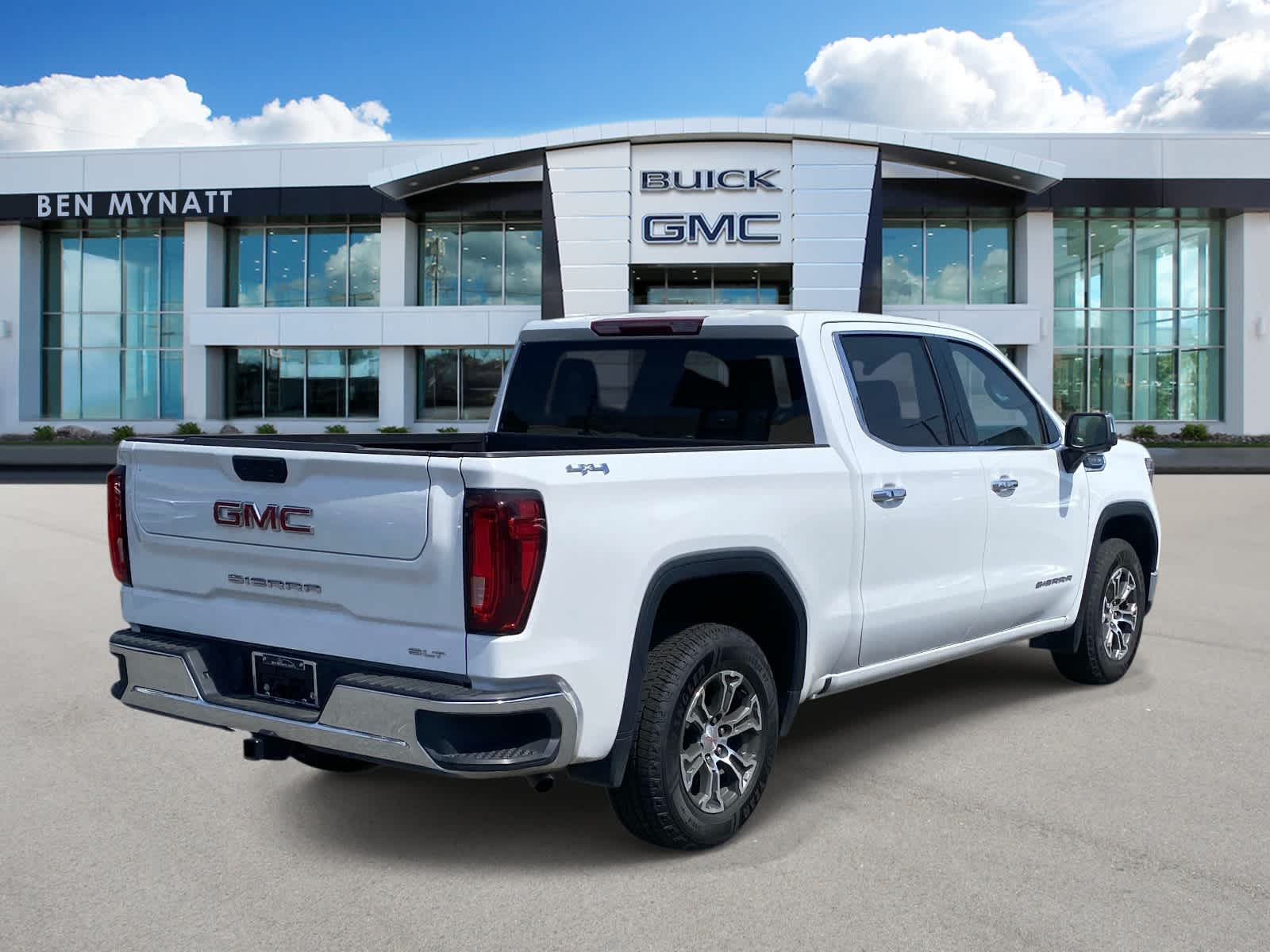 2025 GMC Sierra 1500 SLT