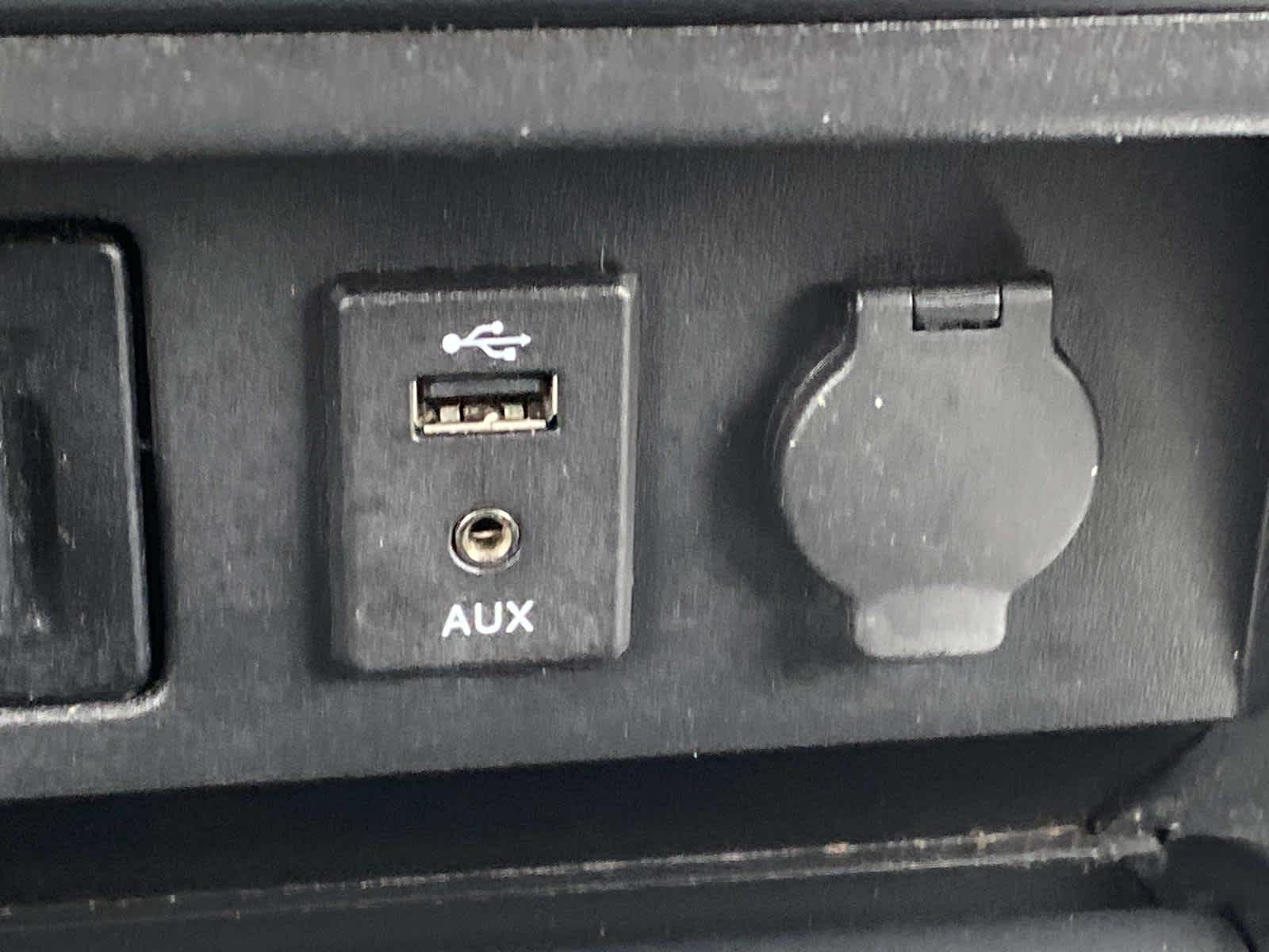 2016 Nissan Titan XD SV