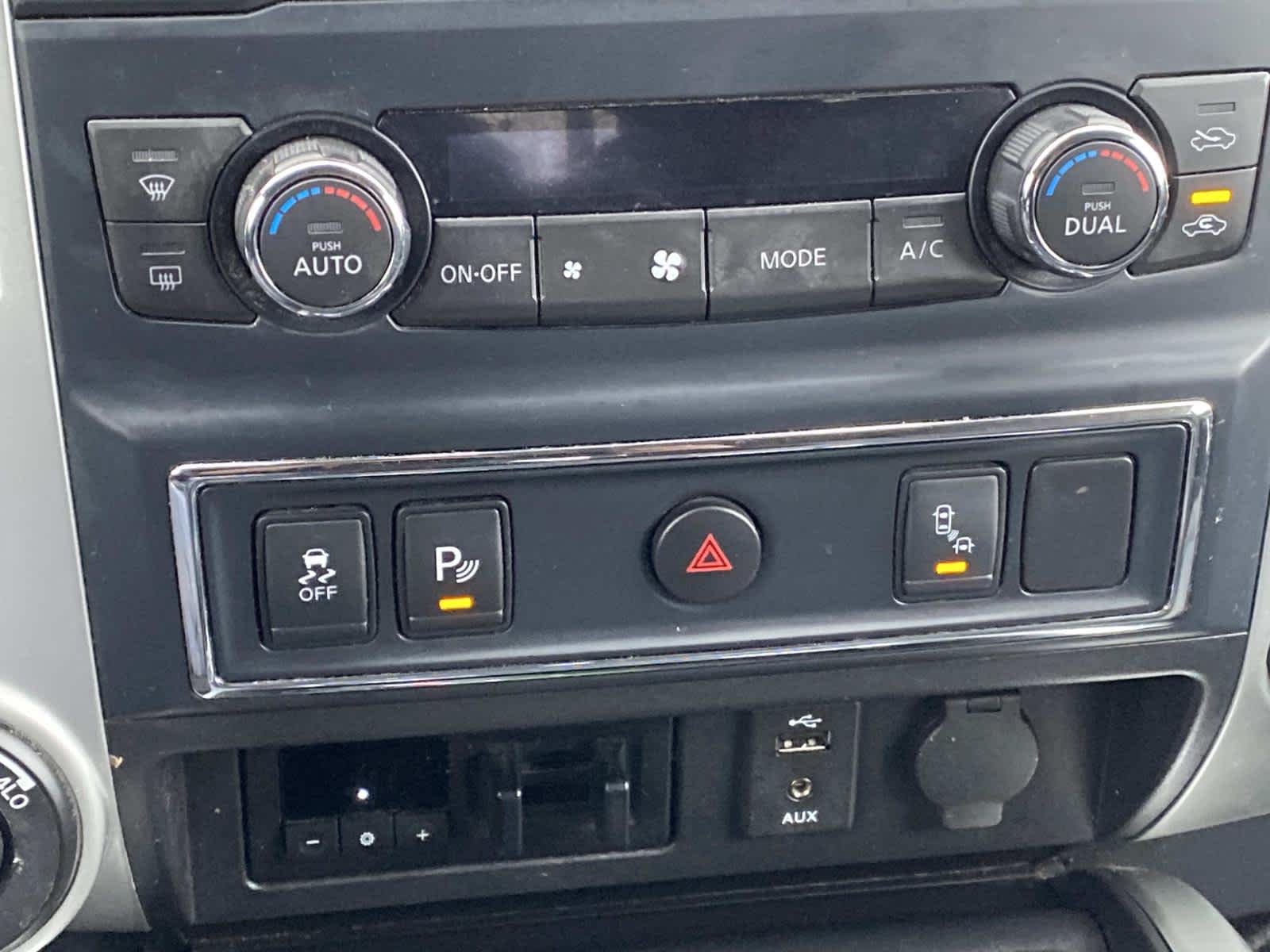 2016 Nissan Titan XD SV