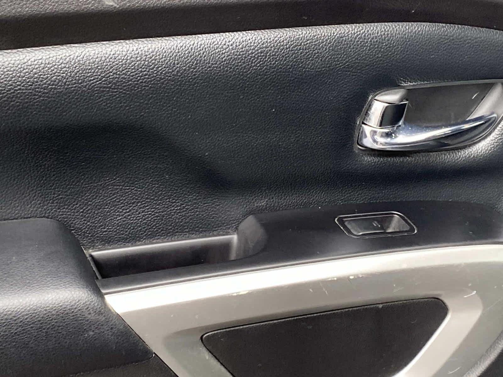 2016 Nissan Titan XD SV