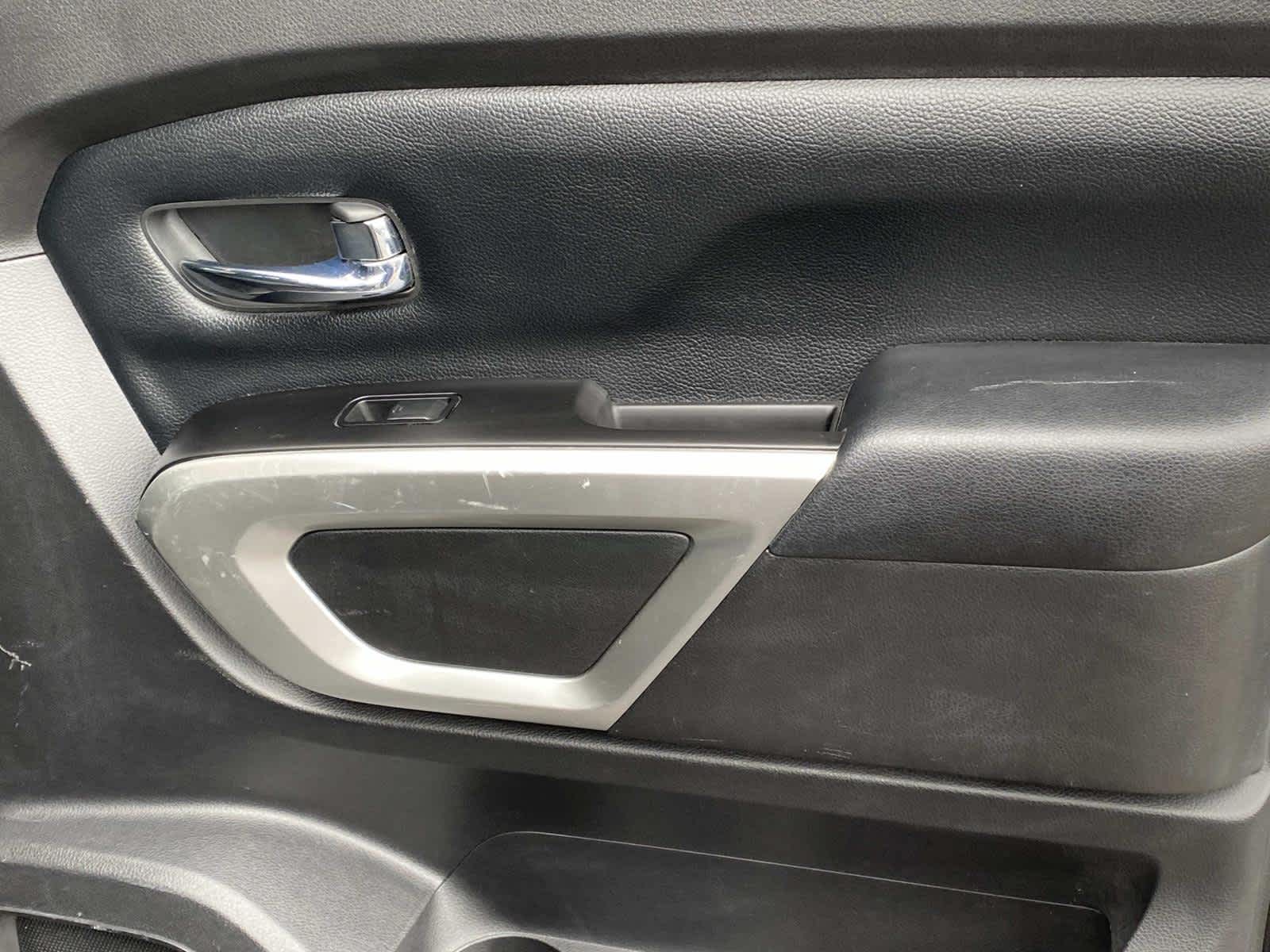 2016 Nissan Titan XD SV