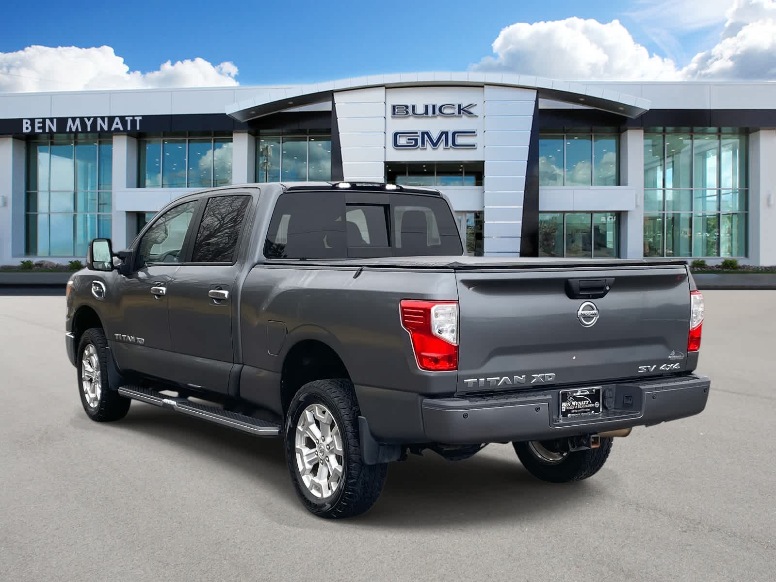 2016 Nissan Titan XD SV