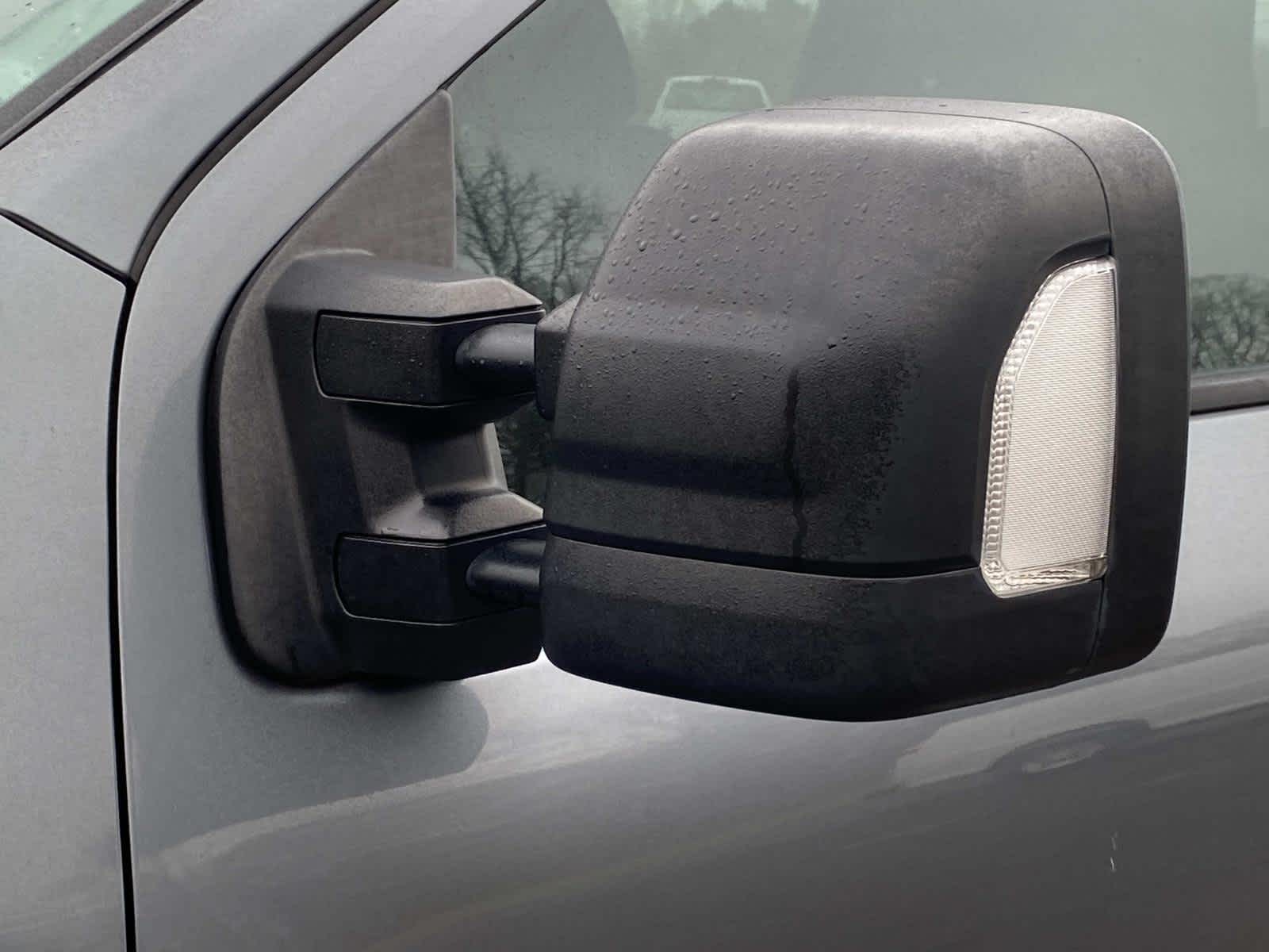 2016 Nissan Titan XD SV